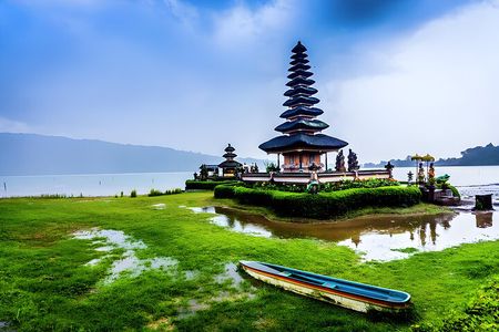 Best of North Bali Tour, Hot Spring, Waterfall, Lake Temples