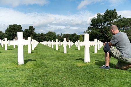 Normandy D-Day Sites & Cemetery Day Trip from Paris with Lunch