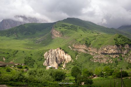 Private Hike through Magic Valley to Laza waterfalls