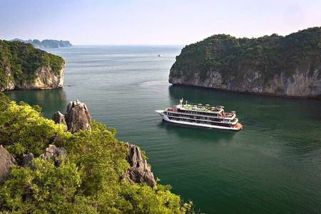 2 Days Era Cruise in Halong Bay and Lan Ha Bay from Hanoi