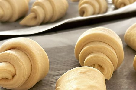 Croissants and pains au chocolat with a pastry chef in Paris 