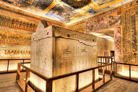 Luxor Small Group Tour Valley of Kings with Lunch from Hurghada
