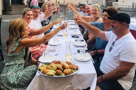  Heart of Rome: 3 Course Dinner Experience with a Local Foodie