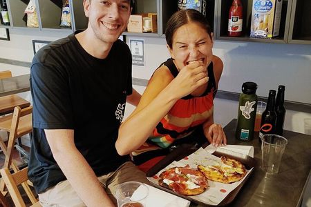 Rome Colosseum: Pizza & Aperitivo Food Tour at Sunset