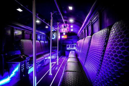 Bar Crawl in San Jose in a Deluxe Party Bus
