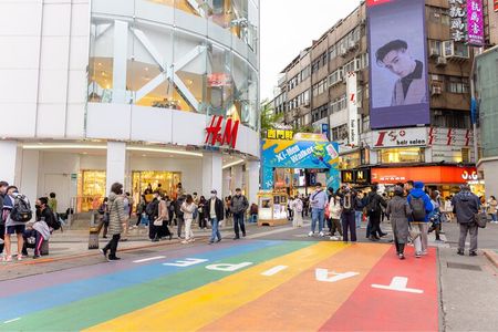 LGBTQ Must Visit Half Day Guided Tour in Taipei