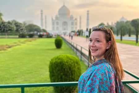 Private Sunrise Taj Mahal & Agra Tour from Delhi by Luxury Car 
