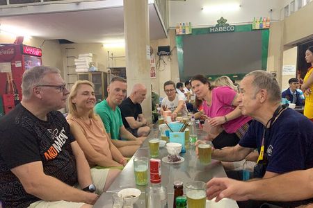Hanoi hidden street, food tasting with E-bike