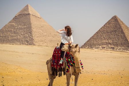 Private Half-Day Tour of Giza Pyramids and Sphinx in Cairo