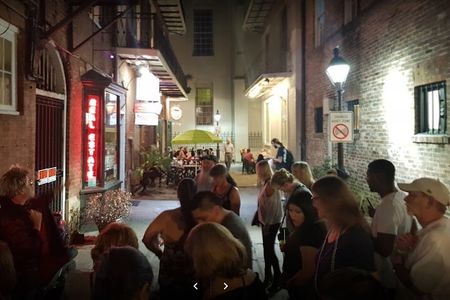 New Orleans' Finest Haunted Pub Tour
