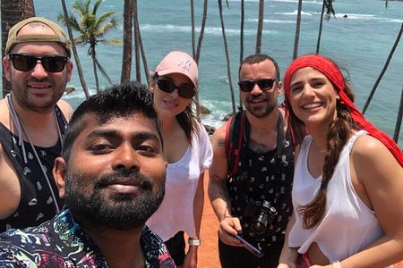 The Most popular Personalized round Tour In Sri Lanka-Day Charged
