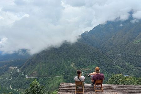 Sapa Trekking / Hiking through Sapa Valley with native Hmong