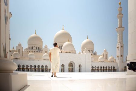 Sheikh Zayed Grand Mosque Tour From Dubai 