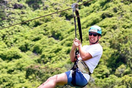 Shaka Zipline: 8 Line Zipline Tour on Kauai (80 - 260 lbs)