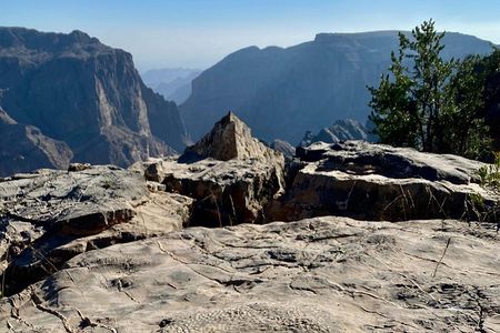 Private Nizwa Fort, Souq & Jebel Akhdar Mountain 4WD Tour