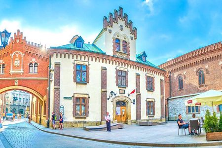 Czartoryski Palace Museum Tickets and Krakow Old Town Tour