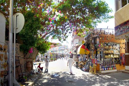 Hurghada Private City Tour and El Dahar Souq Exploration
