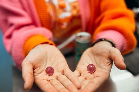 Beginner's Glass Blowing Lessons in Portland, Oregon