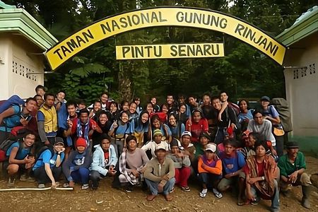 2 Day Guided Hiking to Mount Rinjani Senaru Crater Rim