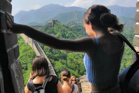 ZANBUS: Trip to the Mutianyu Great Wall Daily Departs at 8/9/10AM