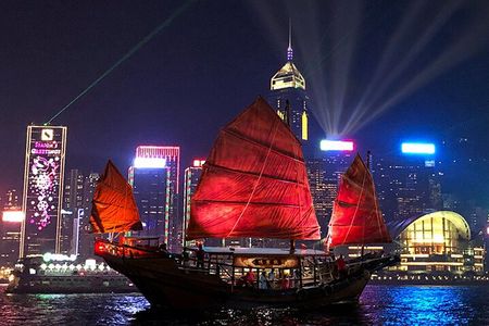 Hong Kong: Dukling , Antique Boat Tour in Victoria Harbour