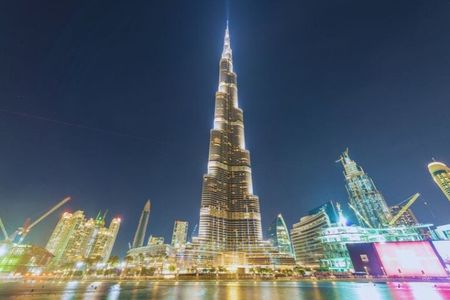 Lunch or Dinner at Burj Khalifa with Ticket to Floors 124 and 125