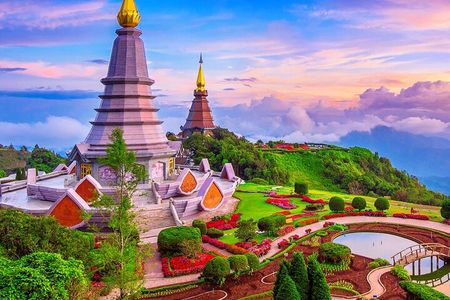 Day Tour in Doi Inthanon National Park & 2 Hour-Hiking with Lunch