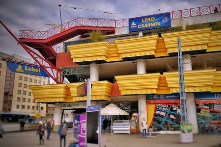 Private Tour Of the Lehel Square Market