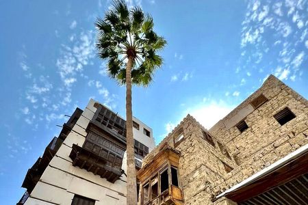Historical tour in Jeddah old twon 