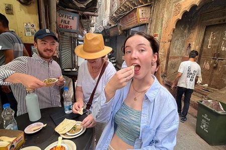 Old Delhi Morning - Fun, Food & Faith all inclusive private tour