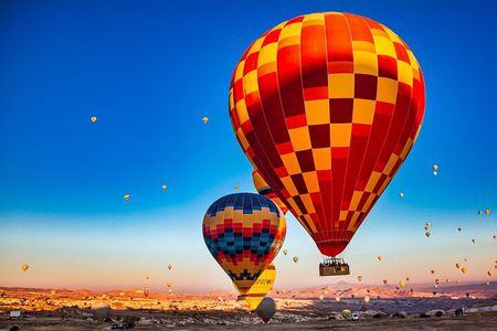 Guided Hot Air Balloon Tour in Luxor