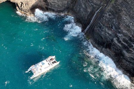 Kauai: Na Pali Sunset & Sightsee Boat Tour