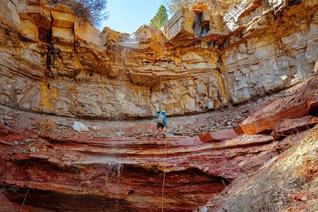 East Zion: Stone Hollow Full-day Canyoneering Adventure