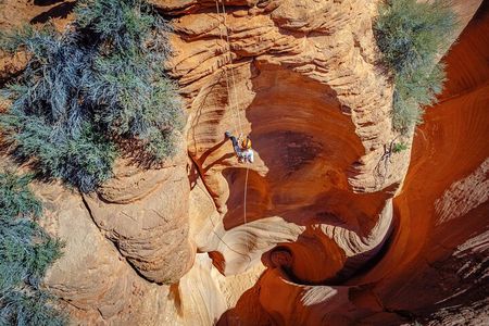 East Zion: Coral Sands Half-day Canyoneering Tour