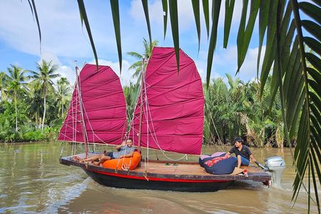 Ben Tre Mekong Zig Zag: Scooter, Sailboat, and Food (Full day)