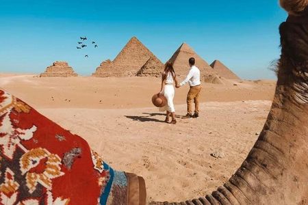 Unforgettable: Giza Pyramids, Camel ride & Cooking class tour