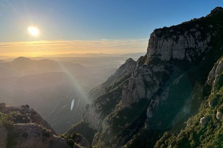 Montserrat Early Small Group Tour with Hiking and Cable Car