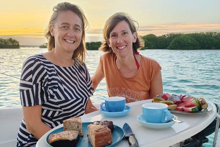 Private Sunrise Tour with Breakfast on Board