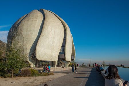 Bahá'í Temple Tour with Exclusive Lapislázuli Workshop