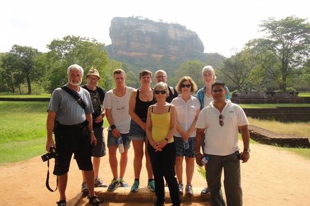 5 Days/4 Nights Private Tour in Sri Lanka with HB Accommodation