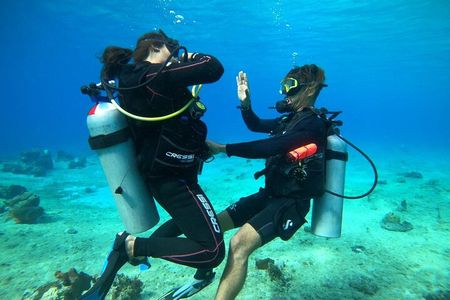 Introductory Diving Class in the Cozumel Reefs