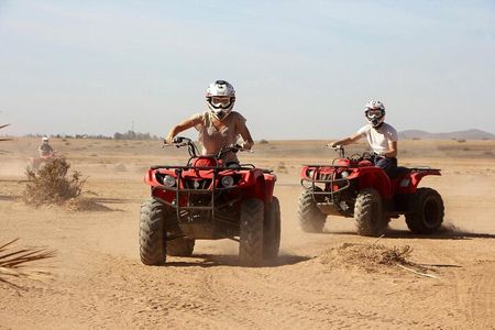 Dubai: Evening Desert Safari With BBQ