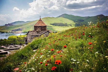 Tbilisi to Yerevan Private car transfer 3 Scenic stops