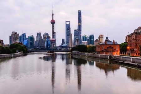 Private Tour:Shanghai Night View & Dinner in Oriental Pearl Tower