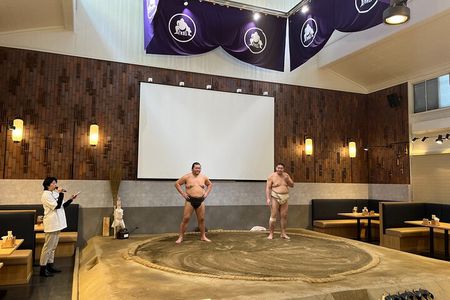 the SUMO show with Dinner