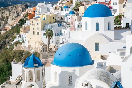 Private Highlights tour: Discover Santorini stress free 