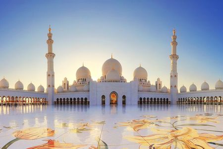 Private Abu Dhabi City Tour from Dubai in 4 by 4 Vehicle