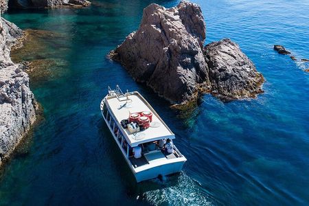 From Barcelona : Tossa de Mar, coastal path, boat & Costa Brava