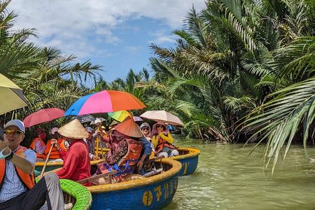 Chan May Port : Private tour to Da Nang & Hoi An Old Town