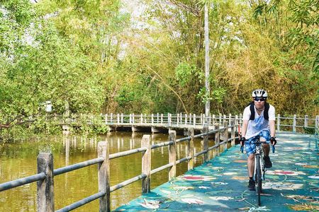 Bangkok Cycling Tour Khlong Toei Market and Bang Krachao Island